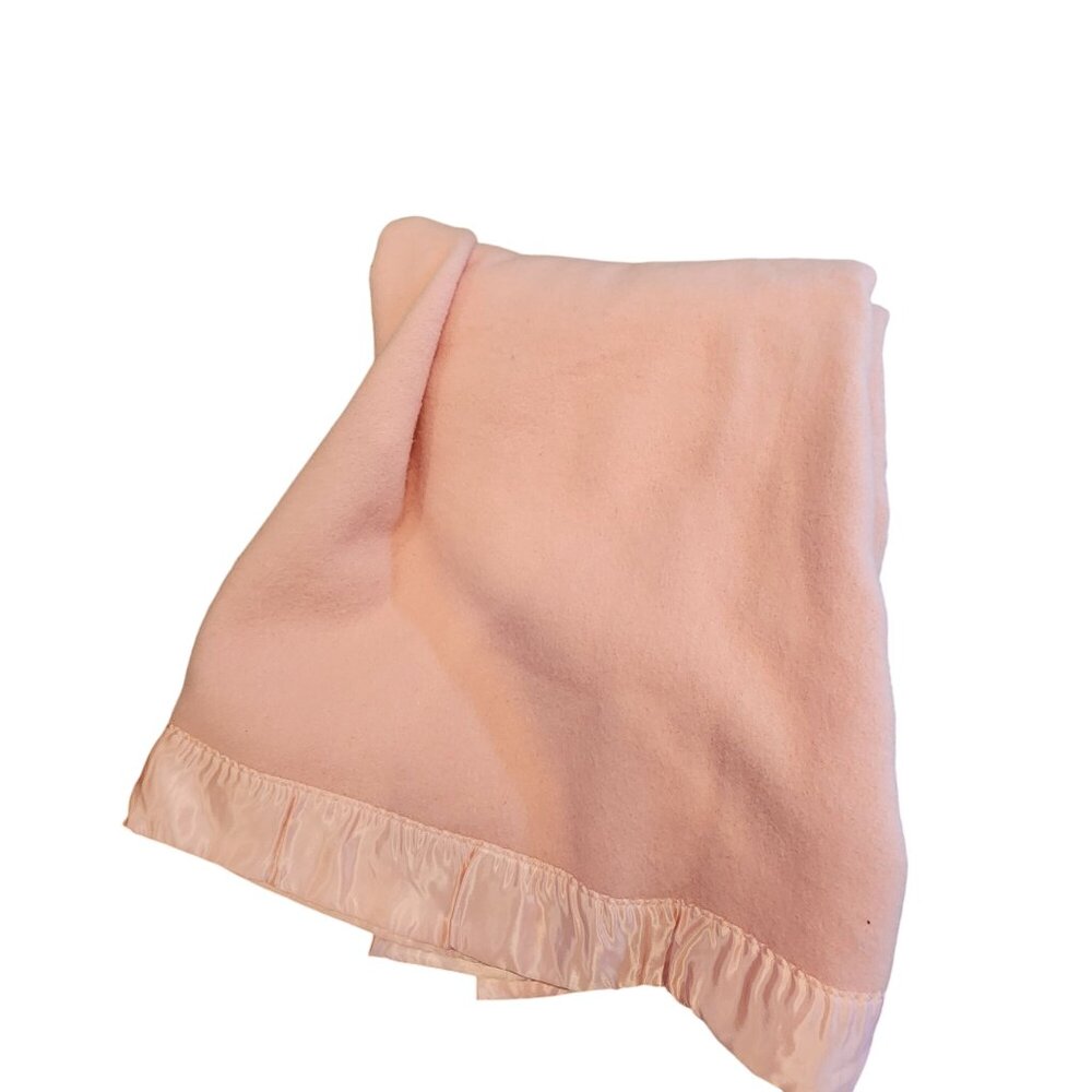 Vintage Penneys Golden Dawn Pink Blanket Satin Trimmed Soft Wool Blend 76"x88"